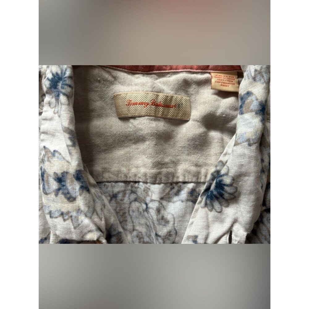 Tommy Bahama men’s size XXL 100% linen white and blue floral button down shirt - Picture 4 of 13